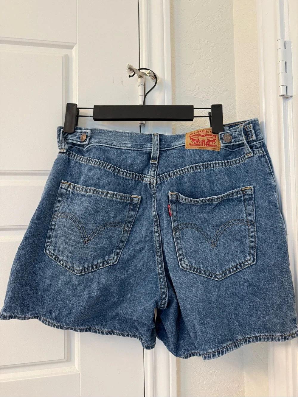 Levi’s Cinch Mid-Thigh Denim Shorts